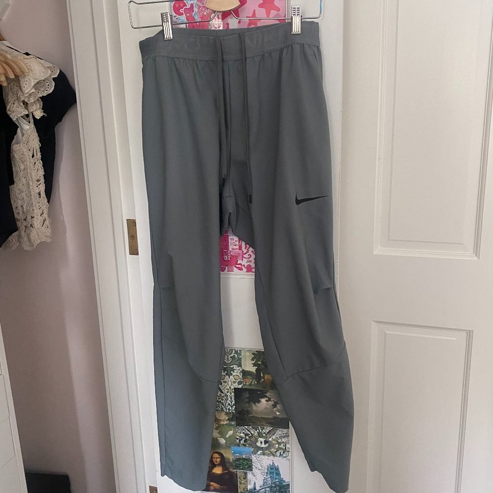 Gray Nike Sweatpants